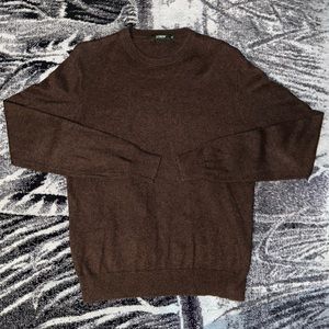 Medium brown thin sweater